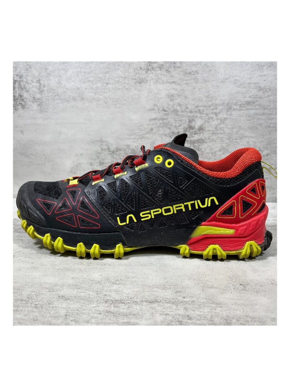 La Sportiva Bushido II Trail Running Shoes - Men's Size 8.5 - Black